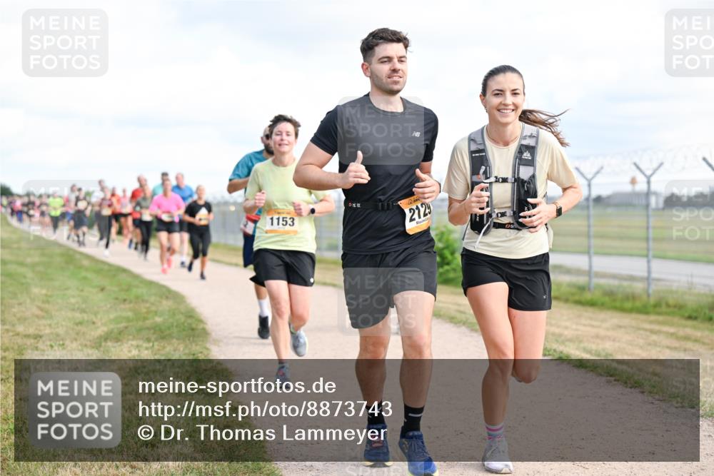 14.09.2025 - Airport Race Dr. Thomas Lammeyer http://msf.ph/oto/8873743 14.09.2025 12:18:28 Laufen 1153, 2129, 30 meine-sportfotos.de