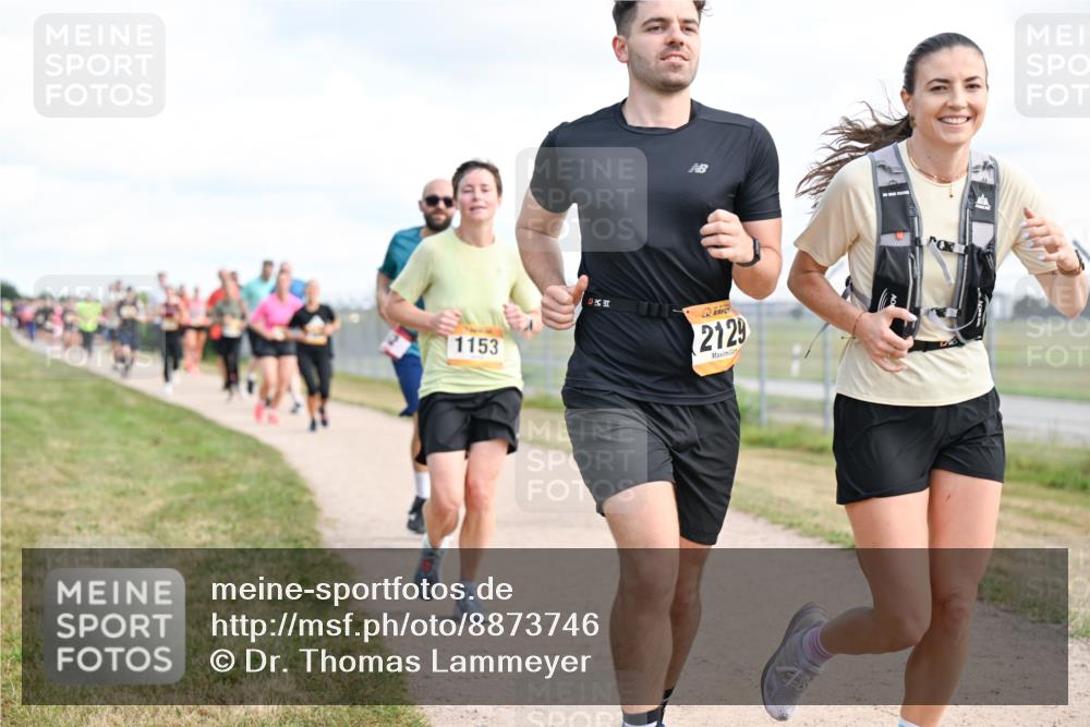 14.09.2025 - Airport Race Dr. Thomas Lammeyer http://msf.ph/oto/8873746 14.09.2025 12:18:29 Laufen 1153, 2129 meine-sportfotos.de