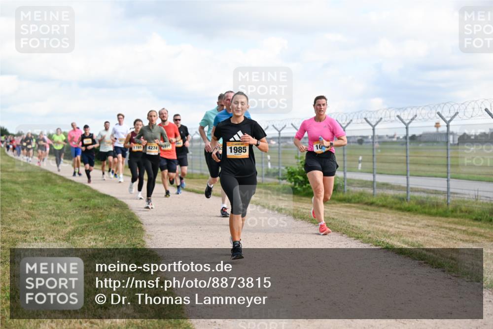 14.09.2025 - Airport Race Dr. Thomas Lammeyer http://msf.ph/oto/8873815 14.09.2025 12:18:32 Laufen 1785, 4274, 1985, 10 meine-sportfotos.de