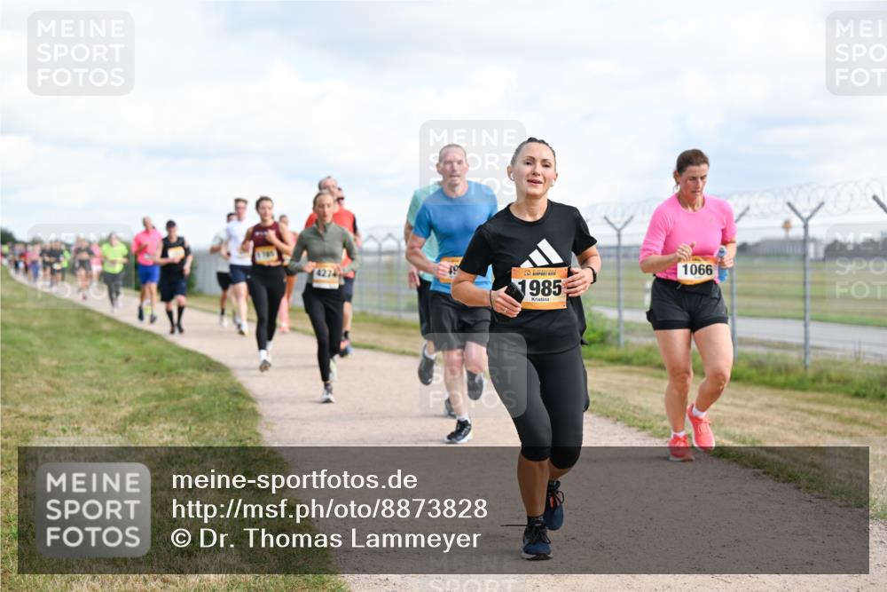 14.09.2025 - Airport Race Dr. Thomas Lammeyer http://msf.ph/oto/8873828 14.09.2025 12:18:33 Laufen 1985, 1066 meine-sportfotos.de