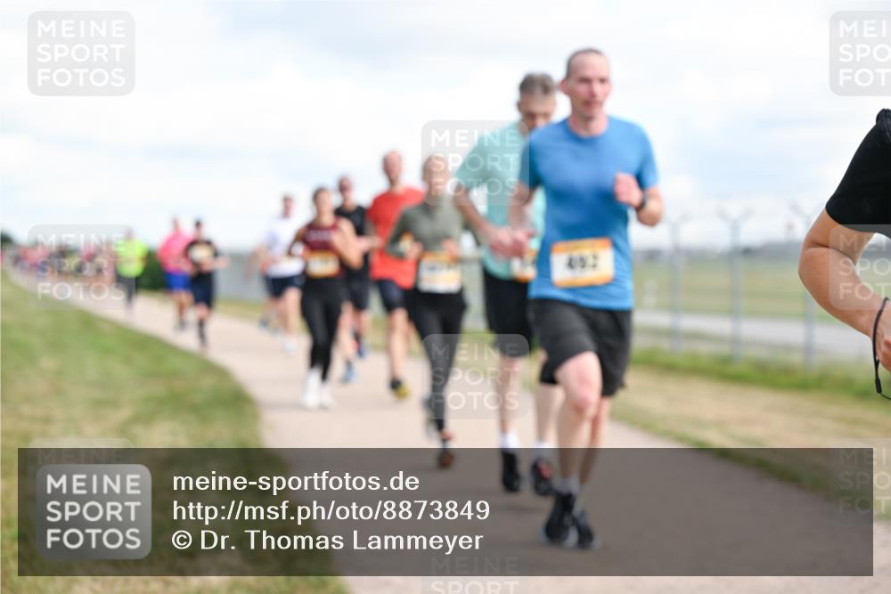 14.09.2025 - Airport Race Dr. Thomas Lammeyer http://msf.ph/oto/8873849 14.09.2025 12:18:34 Laufen 452 meine-sportfotos.de