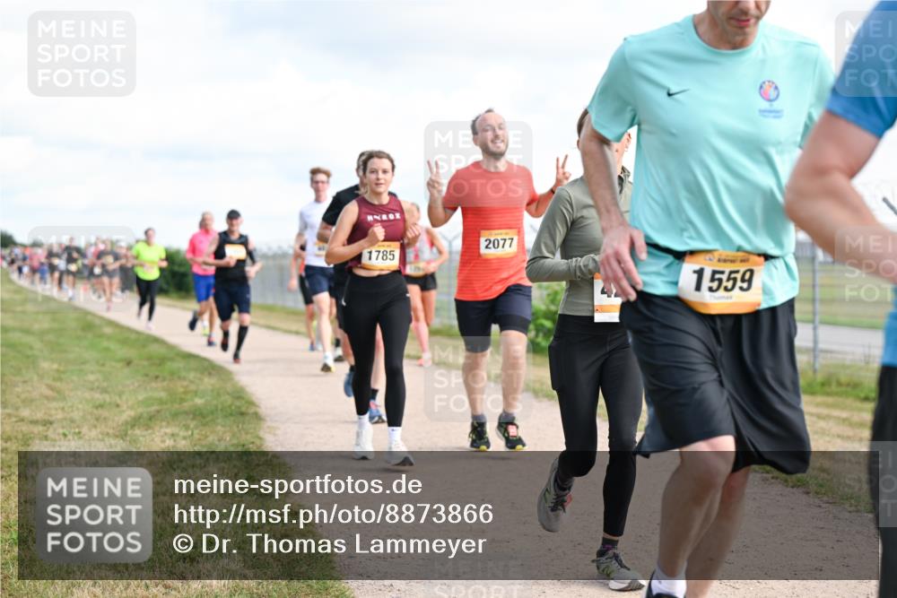 14.09.2025 - Airport Race Dr. Thomas Lammeyer http://msf.ph/oto/8873866 14.09.2025 12:18:36 Laufen 1785, 2077, 1559 meine-sportfotos.de