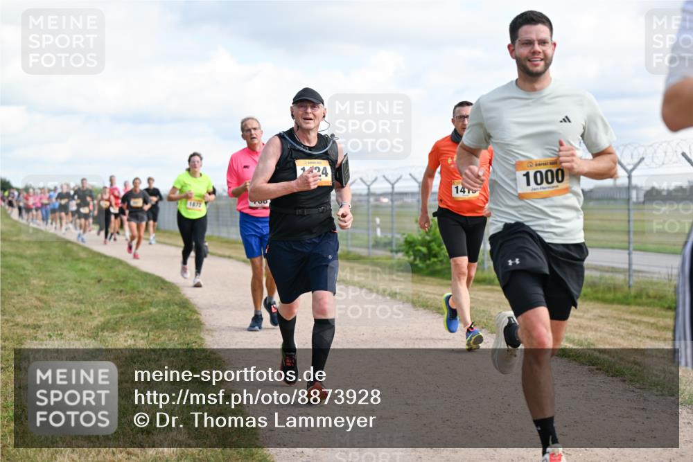 14.09.2025 - Airport Race Dr. Thomas Lammeyer http://msf.ph/oto/8873928 14.09.2025 12:18:40 Laufen 24, 1000, 14 meine-sportfotos.de