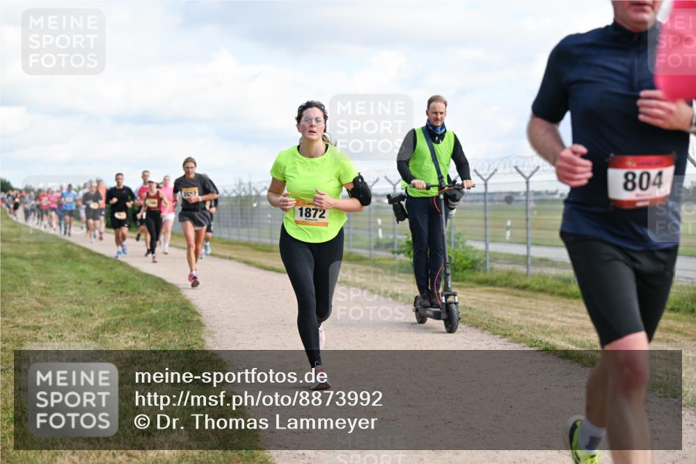 14.09.2025 - Airport Race Dr. Thomas Lammeyer http://msf.ph/oto/8873992 14.09.2025 12:18:43 Laufen 804, 1872 meine-sportfotos.de