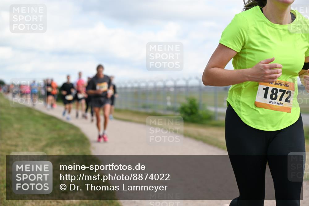 14.09.2025 - Airport Race Dr. Thomas Lammeyer http://msf.ph/oto/8874022 14.09.2025 12:18:45 Laufen 42, 1872 meine-sportfotos.de