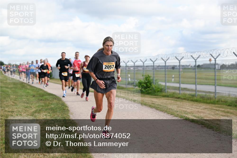 14.09.2025 - Airport Race Dr. Thomas Lammeyer http://msf.ph/oto/8874052 14.09.2025 12:18:46 Laufen 2057 meine-sportfotos.de