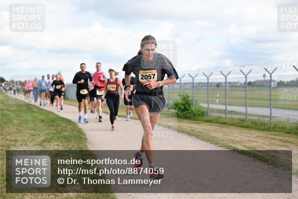 14.09.2025 - Airport Race Dr. Thomas Lammeyer http://msf.ph/oto/8874059 14.09.2025 12:18:47 Laufen 1709, 2057 meine-sportfotos.de