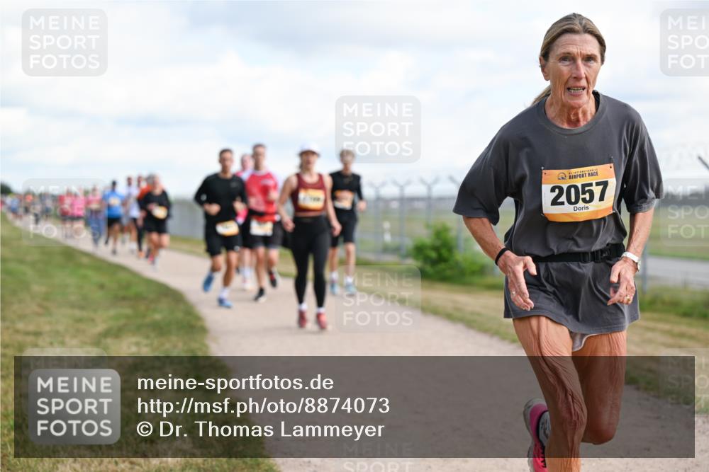 14.09.2025 - Airport Race Dr. Thomas Lammeyer http://msf.ph/oto/8874073 14.09.2025 12:18:47 Laufen 2057 meine-sportfotos.de