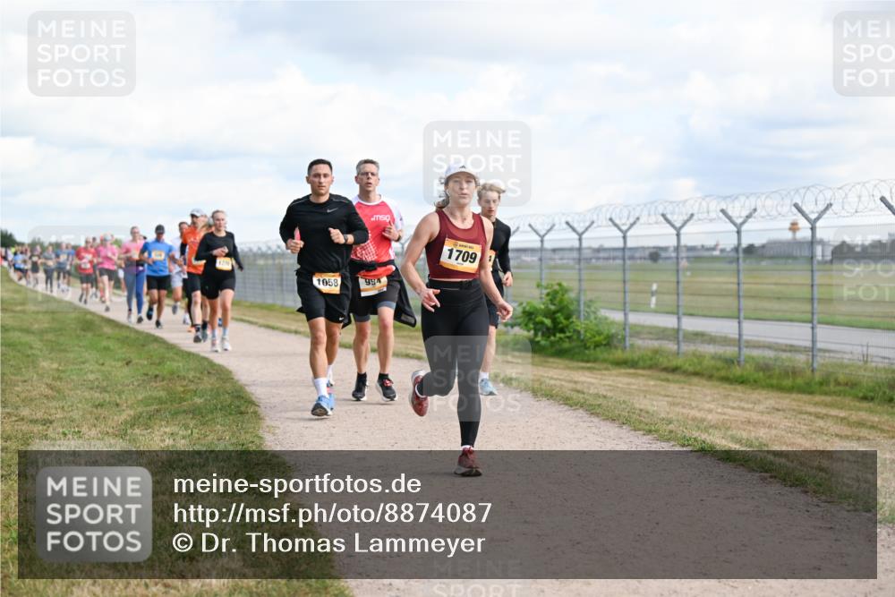 14.09.2025 - Airport Race Dr. Thomas Lammeyer http://msf.ph/oto/8874087 14.09.2025 12:18:48 Laufen 1058, 994, 1709 meine-sportfotos.de