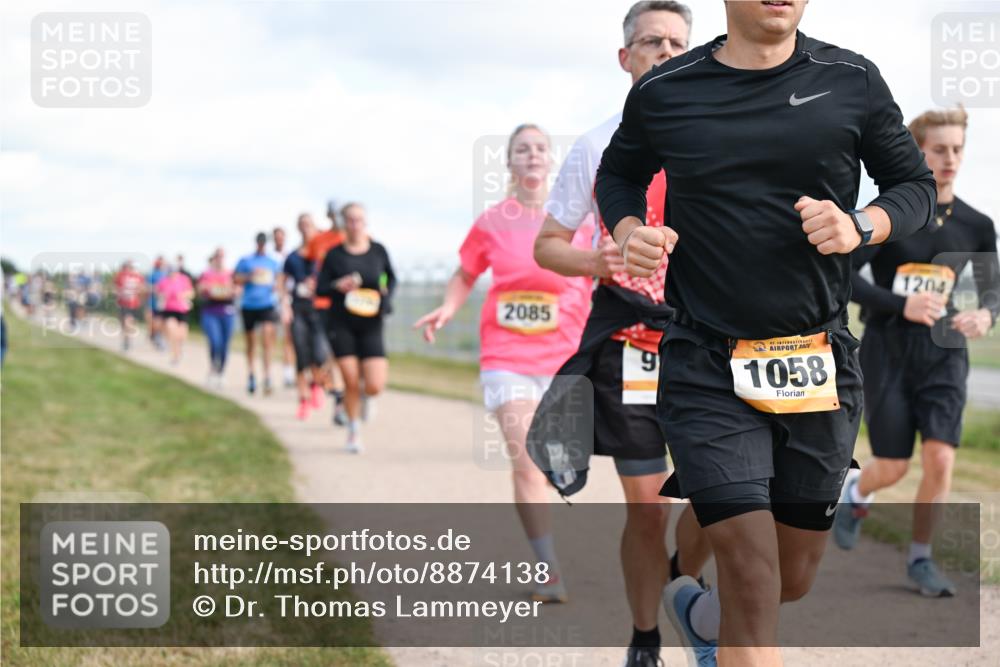 14.09.2025 - Airport Race Dr. Thomas Lammeyer http://msf.ph/oto/8874138 14.09.2025 12:18:51 Laufen 2085, 9, 1058, 1204 meine-sportfotos.de