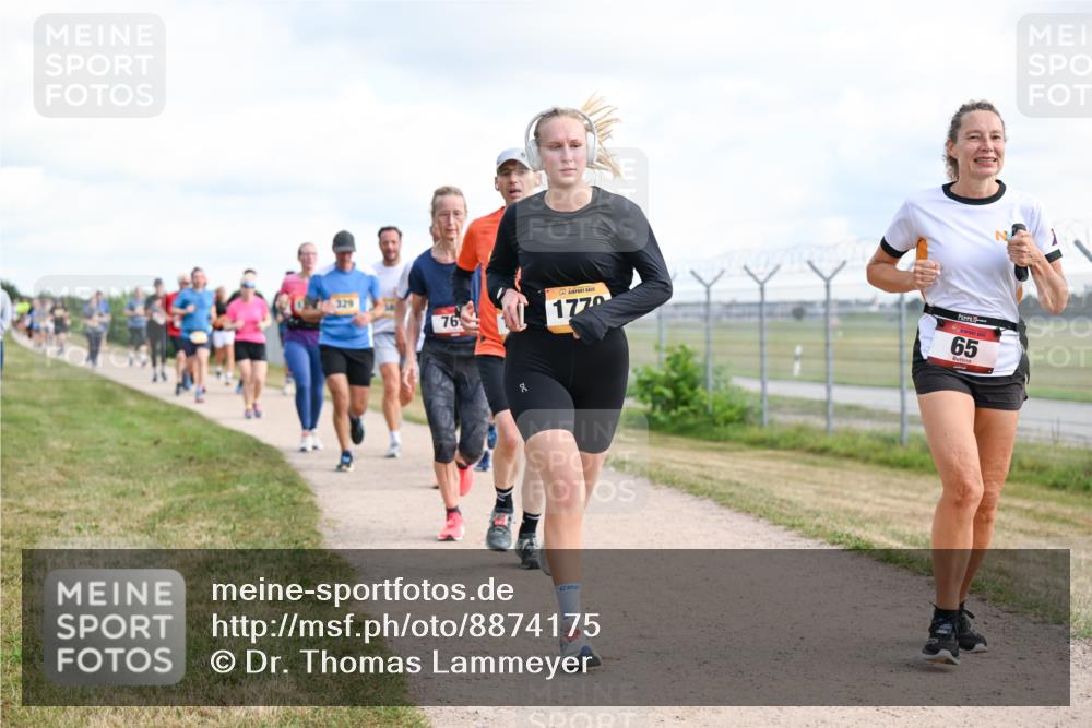 14.09.2025 - Airport Race Dr. Thomas Lammeyer http://msf.ph/oto/8874175 14.09.2025 12:18:53 Laufen 76, 1770, 65 meine-sportfotos.de