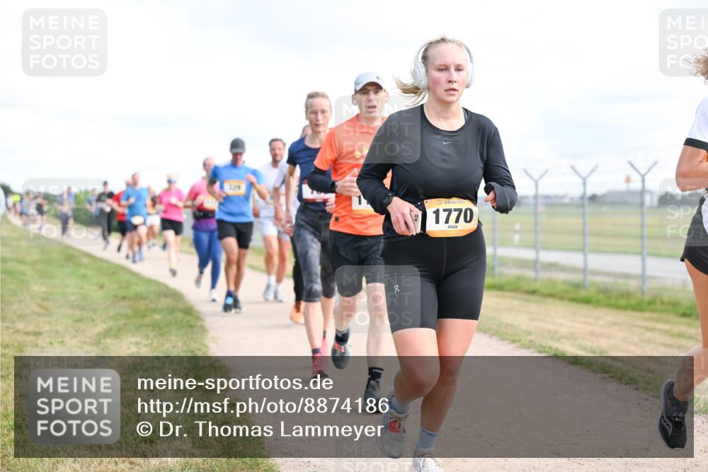 14.09.2025 - Airport Race Dr. Thomas Lammeyer http://msf.ph/oto/8874186 14.09.2025 12:18:54 Laufen 1770 meine-sportfotos.de