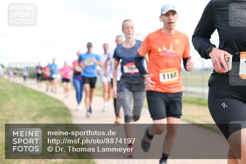 14.09.2025 - Airport Race Dr. Thomas Lammeyer http://msf.ph/oto/8874197 14.09.2025 12:18:55 Laufen 1168, 00 meine-sportfotos.de
