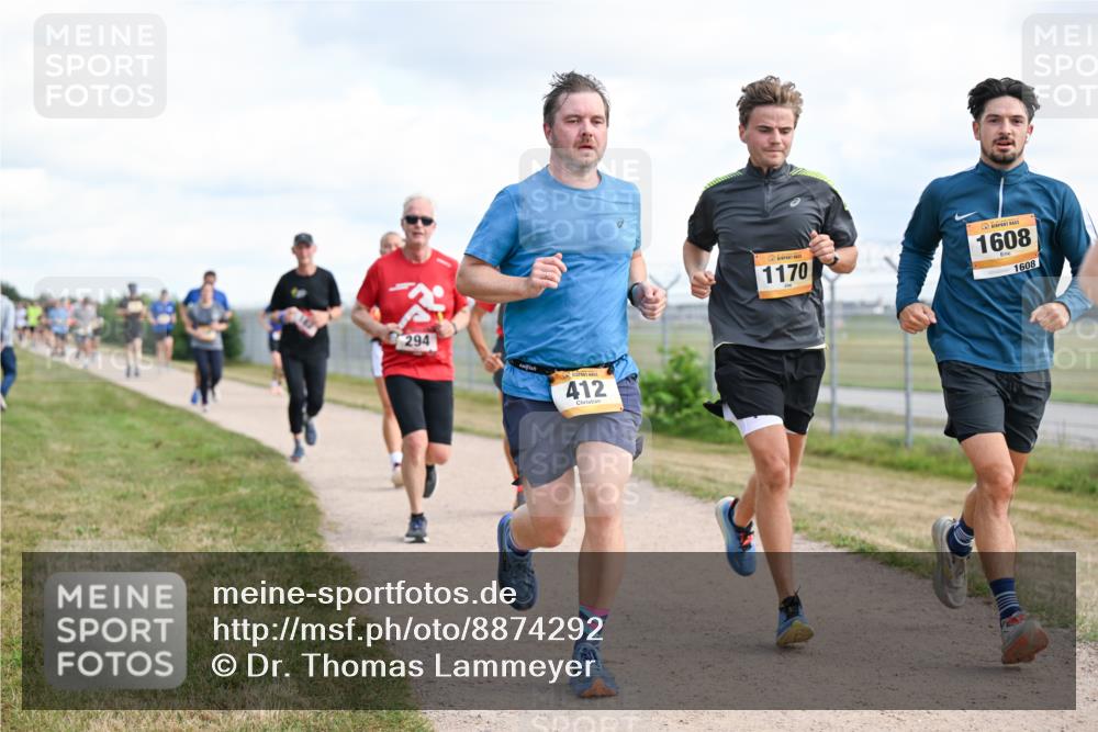 14.09.2025 - Airport Race Dr. Thomas Lammeyer http://msf.ph/oto/8874292 14.09.2025 12:19:01 Laufen 294, 412, 1170, 1608, 1608 meine-sportfotos.de