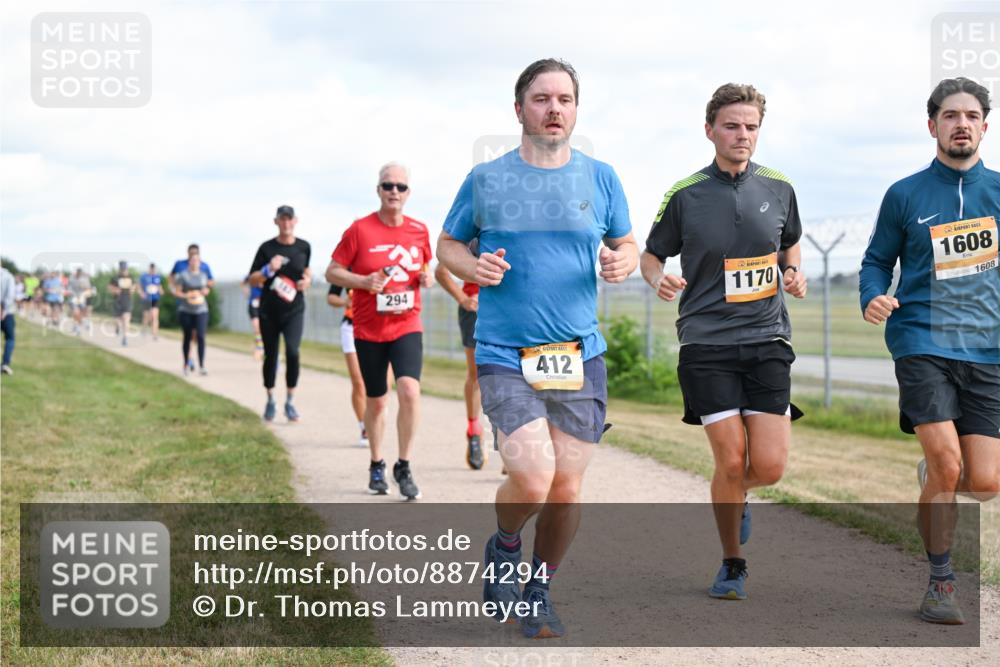 14.09.2025 - Airport Race Dr. Thomas Lammeyer http://msf.ph/oto/8874294 14.09.2025 12:19:01 Laufen 294, 412, 1170, 1608, 1608 meine-sportfotos.de