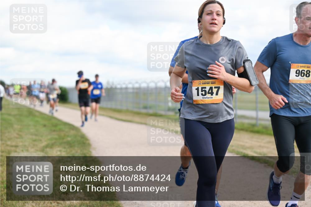14.09.2025 - Airport Race Dr. Thomas Lammeyer http://msf.ph/oto/8874424 14.09.2025 12:19:08 Laufen 42, 1547, 8, 968 meine-sportfotos.de