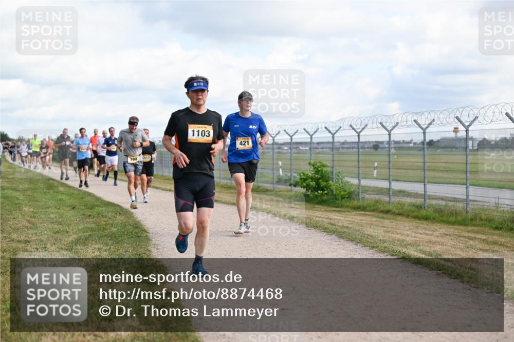 14.09.2025 - Airport Race Dr. Thomas Lammeyer http://msf.ph/oto/8874468 14.09.2025 12:19:12 Laufen 300, 117, 1103, 421 meine-sportfotos.de