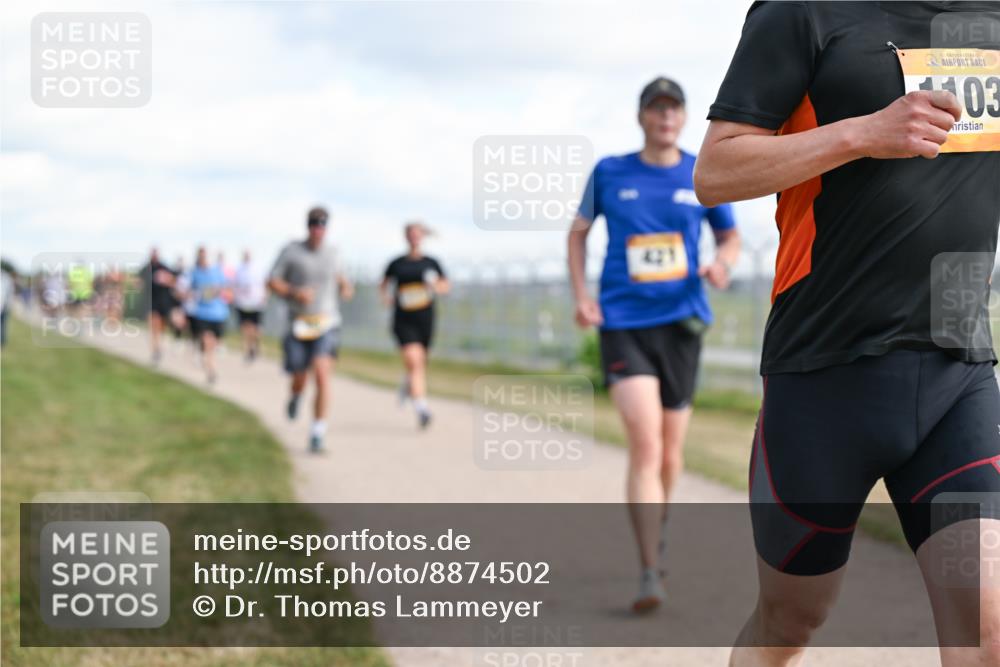 14.09.2025 - Airport Race Dr. Thomas Lammeyer http://msf.ph/oto/8874502 14.09.2025 12:19:13 Laufen 42, 03 meine-sportfotos.de