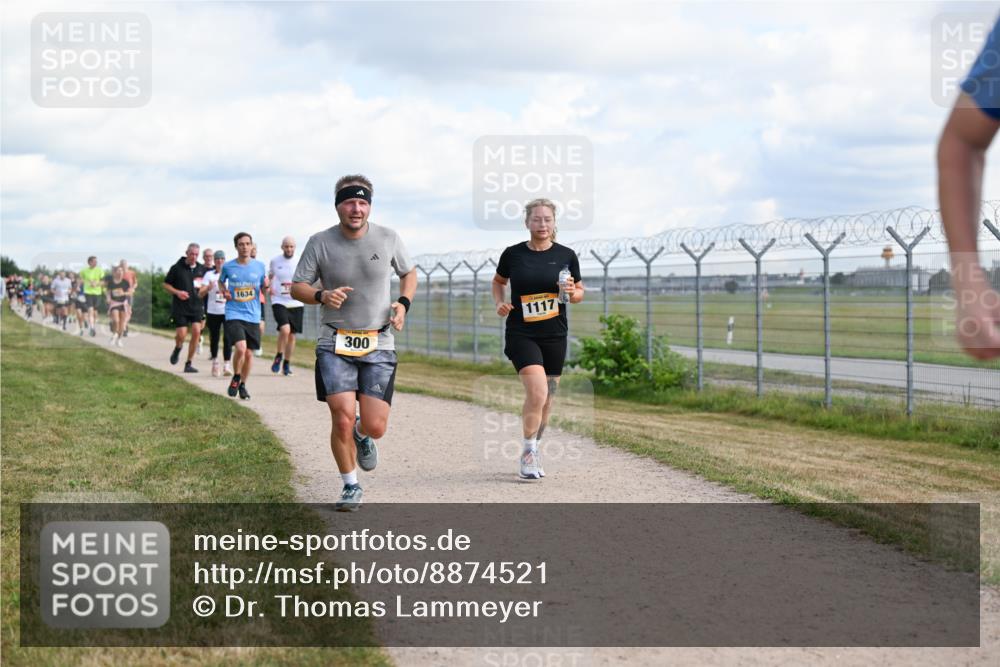 14.09.2025 - Airport Race Dr. Thomas Lammeyer http://msf.ph/oto/8874521 14.09.2025 12:19:15 Laufen 1634, 300, 1117 meine-sportfotos.de