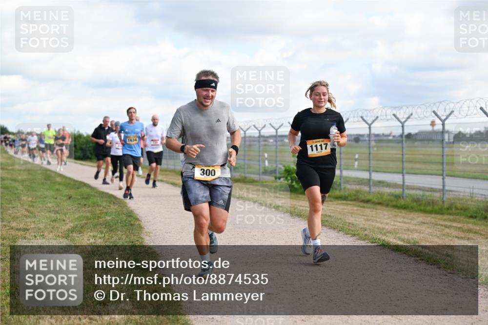14.09.2025 - Airport Race Dr. Thomas Lammeyer http://msf.ph/oto/8874535 14.09.2025 12:19:15 Laufen 1634, 300, 1117 meine-sportfotos.de