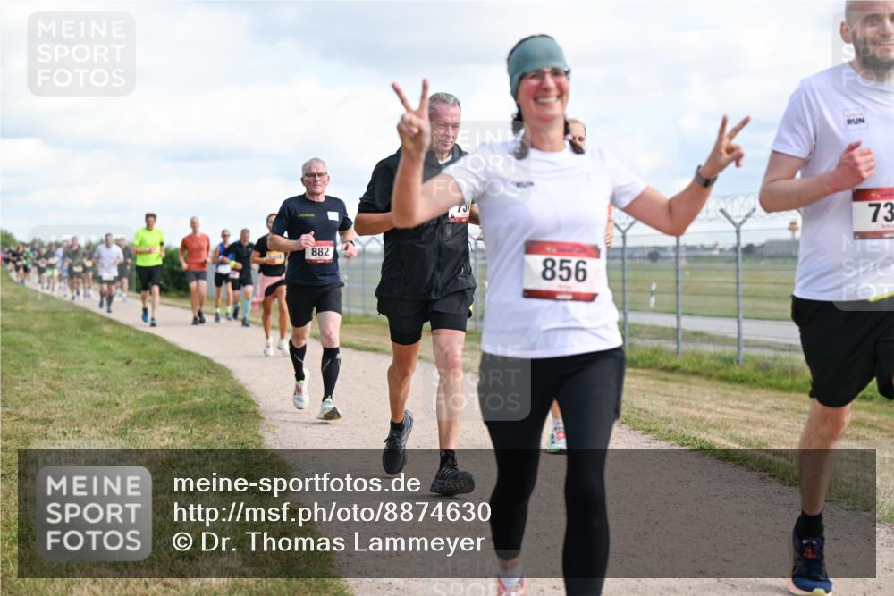 14.09.2025 - Airport Race Dr. Thomas Lammeyer http://msf.ph/oto/8874630 14.09.2025 12:19:21 Laufen 882, 856, 73 meine-sportfotos.de