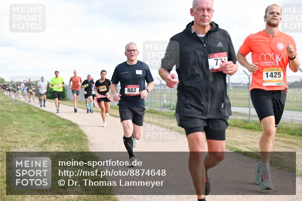 14.09.2025 - Airport Race Dr. Thomas Lammeyer http://msf.ph/oto/8874648 14.09.2025 12:19:23 Laufen 2088, 882, 73, 1425, 1425 meine-sportfotos.de
