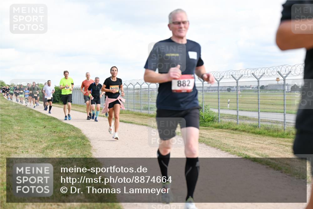 14.09.2025 - Airport Race Dr. Thomas Lammeyer http://msf.ph/oto/8874664 14.09.2025 12:19:23 Laufen 882, 2008 meine-sportfotos.de