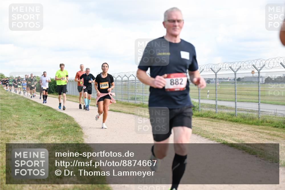 14.09.2025 - Airport Race Dr. Thomas Lammeyer http://msf.ph/oto/8874667 14.09.2025 12:19:24 Laufen 2088, 882 meine-sportfotos.de