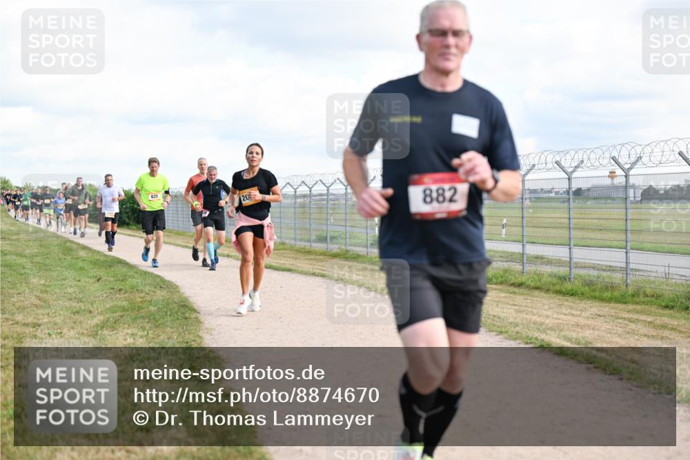 14.09.2025 - Airport Race Dr. Thomas Lammeyer http://msf.ph/oto/8874670 14.09.2025 12:19:24 Laufen 625, 20, 882 meine-sportfotos.de