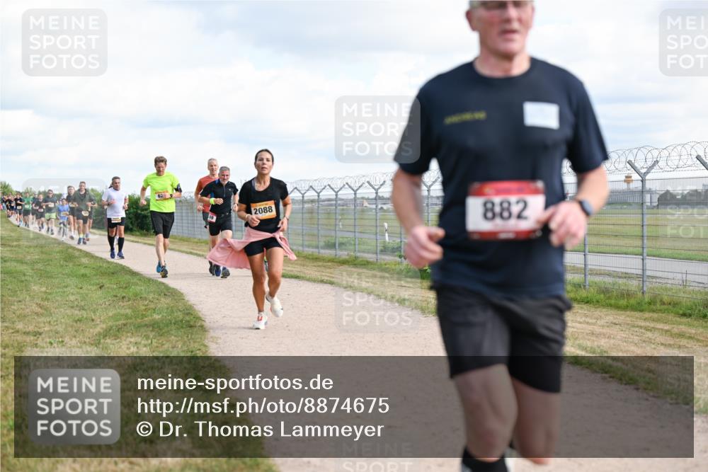 14.09.2025 - Airport Race Dr. Thomas Lammeyer http://msf.ph/oto/8874675 14.09.2025 12:19:24 Laufen 2088, 882 meine-sportfotos.de