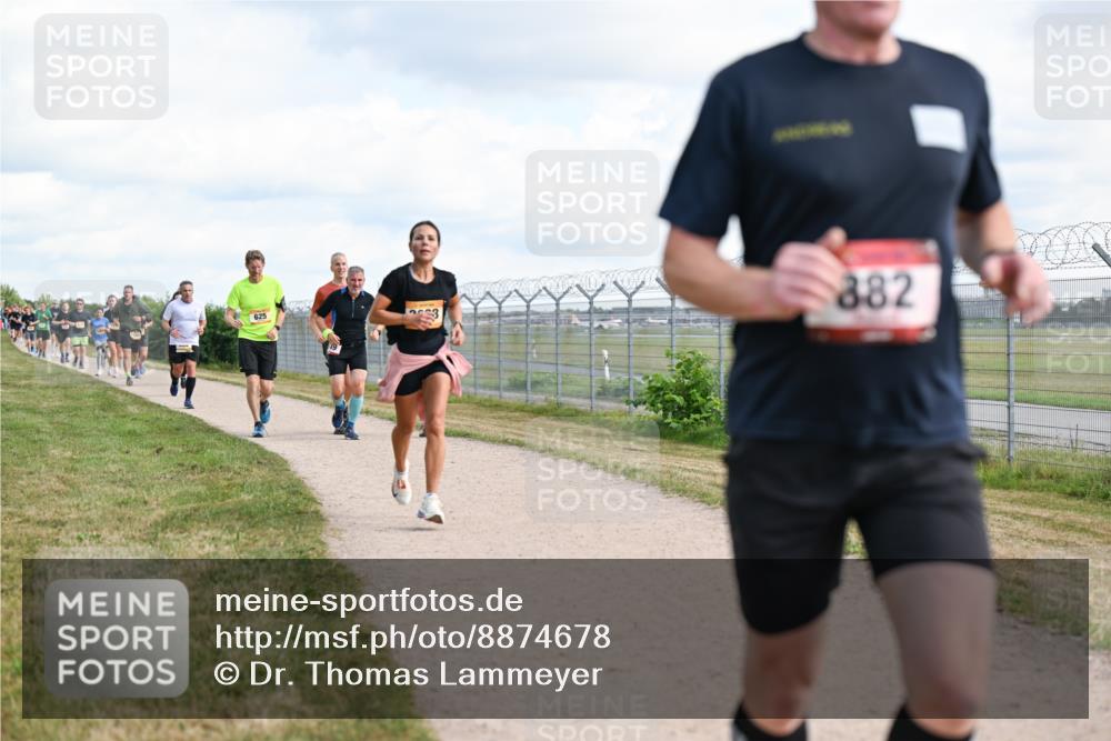 14.09.2025 - Airport Race Dr. Thomas Lammeyer http://msf.ph/oto/8874678 14.09.2025 12:19:24 Laufen 882 meine-sportfotos.de