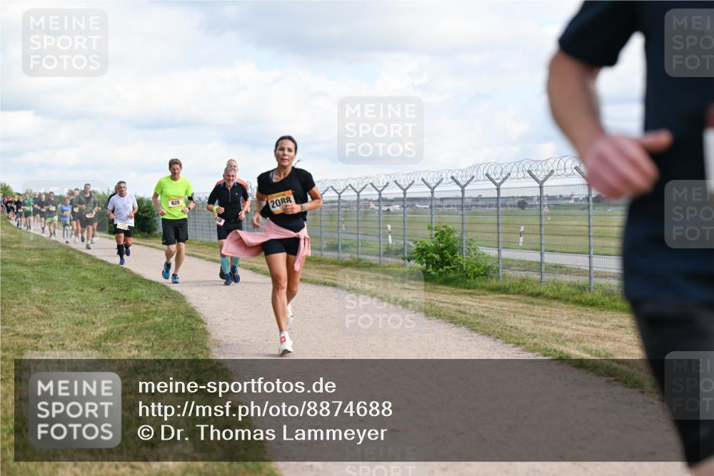 14.09.2025 - Airport Race Dr. Thomas Lammeyer http://msf.ph/oto/8874688 14.09.2025 12:19:25 Laufen 625, 2088 meine-sportfotos.de