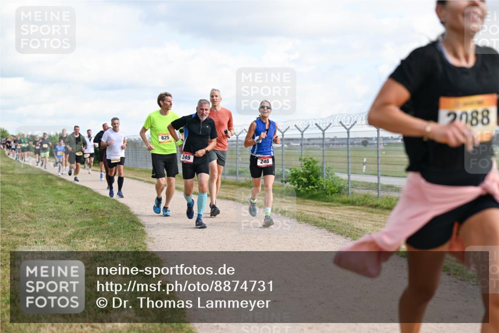 14.09.2025 - Airport Race Dr. Thomas Lammeyer http://msf.ph/oto/8874731 14.09.2025 12:19:27 Laufen 625, 249, 248, 2088 meine-sportfotos.de