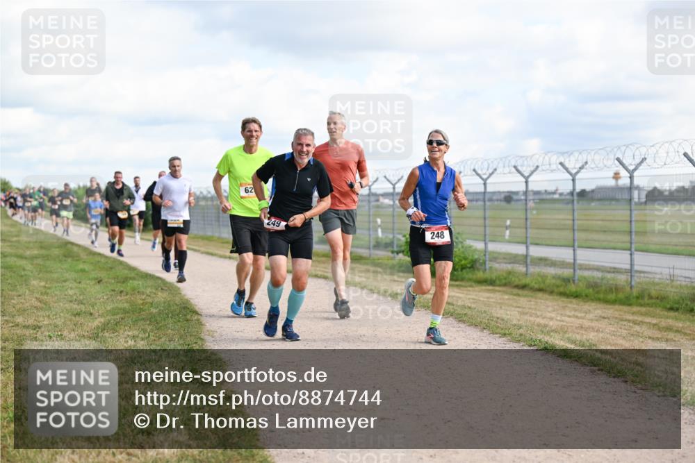 14.09.2025 - Airport Race Dr. Thomas Lammeyer http://msf.ph/oto/8874744 14.09.2025 12:19:28 Laufen 62, 249, 248 meine-sportfotos.de