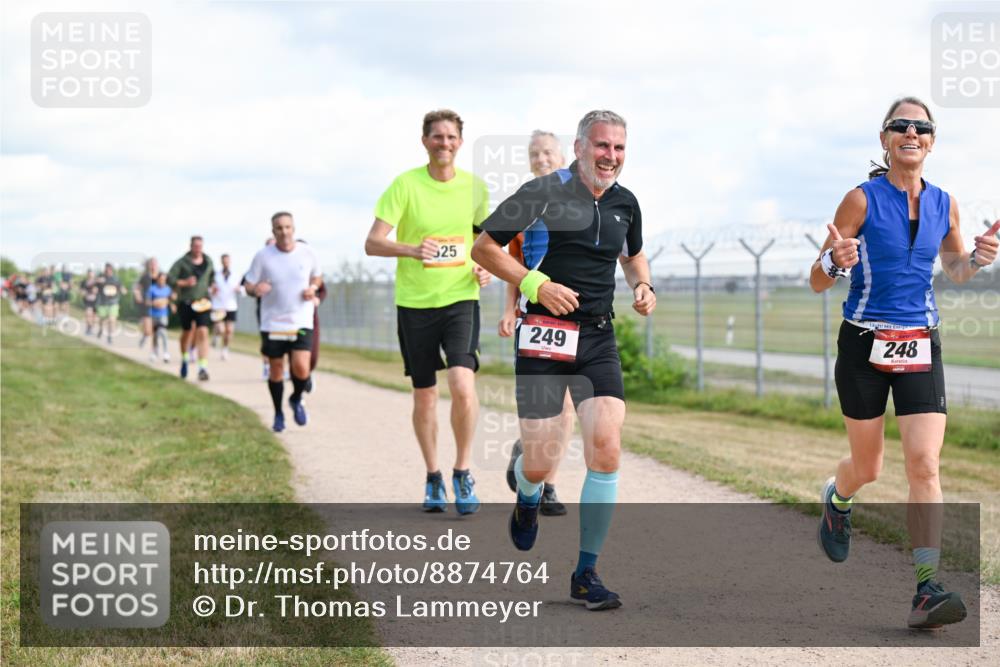 14.09.2025 - Airport Race Dr. Thomas Lammeyer http://msf.ph/oto/8874764 14.09.2025 12:19:29 Laufen 525, 249, 248 meine-sportfotos.de