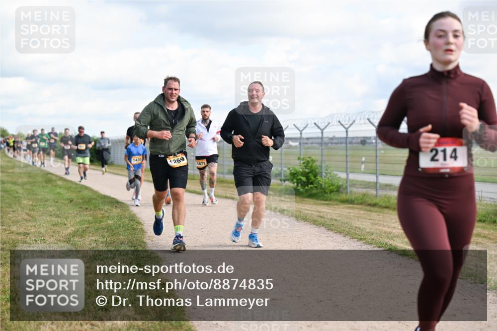 14.09.2025 - Airport Race Dr. Thomas Lammeyer http://msf.ph/oto/8874835 14.09.2025 12:19:33 Laufen 1430, 43, 1269, 1871, 214 meine-sportfotos.de