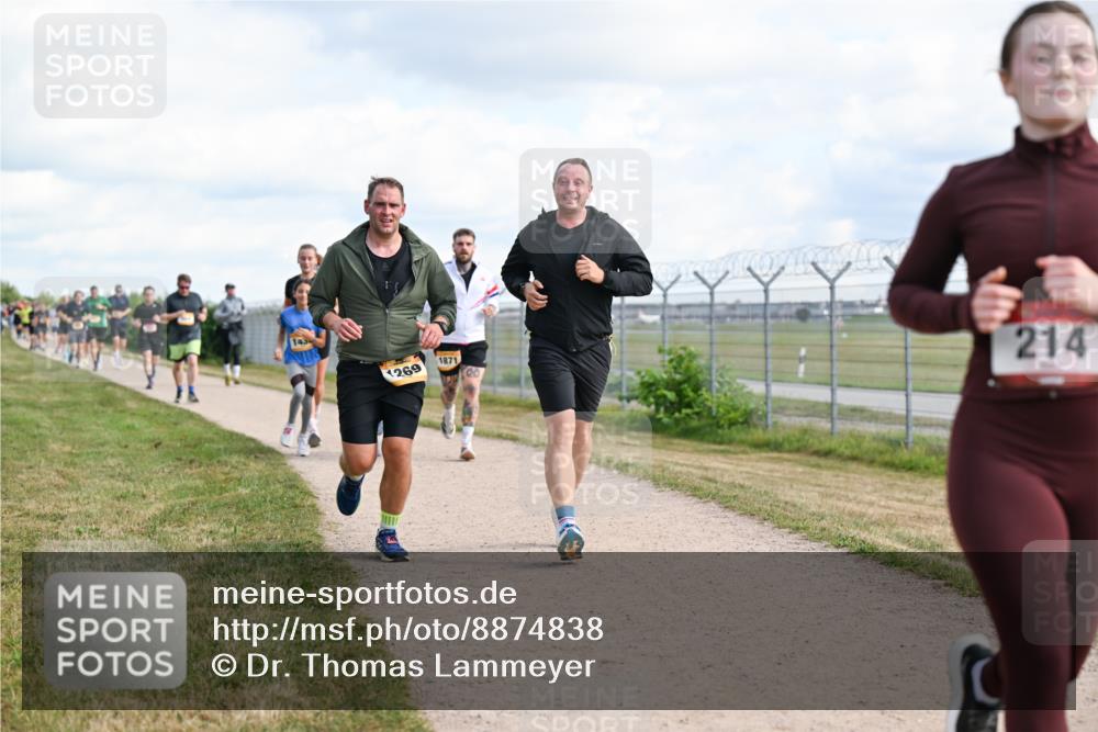 14.09.2025 - Airport Race Dr. Thomas Lammeyer http://msf.ph/oto/8874838 14.09.2025 12:19:34 Laufen 143, 1269, 1871, 214 meine-sportfotos.de