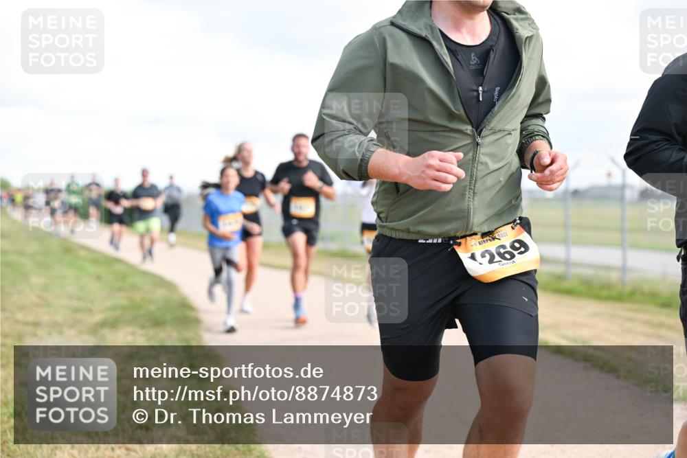 14.09.2025 - Airport Race Dr. Thomas Lammeyer http://msf.ph/oto/8874873 14.09.2025 12:19:36 Laufen 269 meine-sportfotos.de