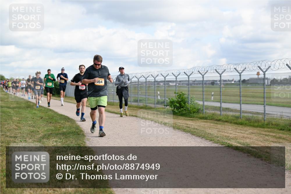 14.09.2025 - Airport Race Dr. Thomas Lammeyer http://msf.ph/oto/8874949 14.09.2025 12:19:40 Laufen 4277, 752, 554 meine-sportfotos.de