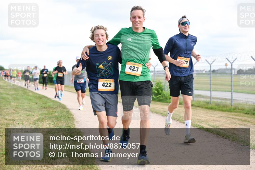 14.09.2025 - Airport Race Dr. Thomas Lammeyer http://msf.ph/oto/8875057 14.09.2025 12:19:47 Laufen 422, 423, 72 meine-sportfotos.de