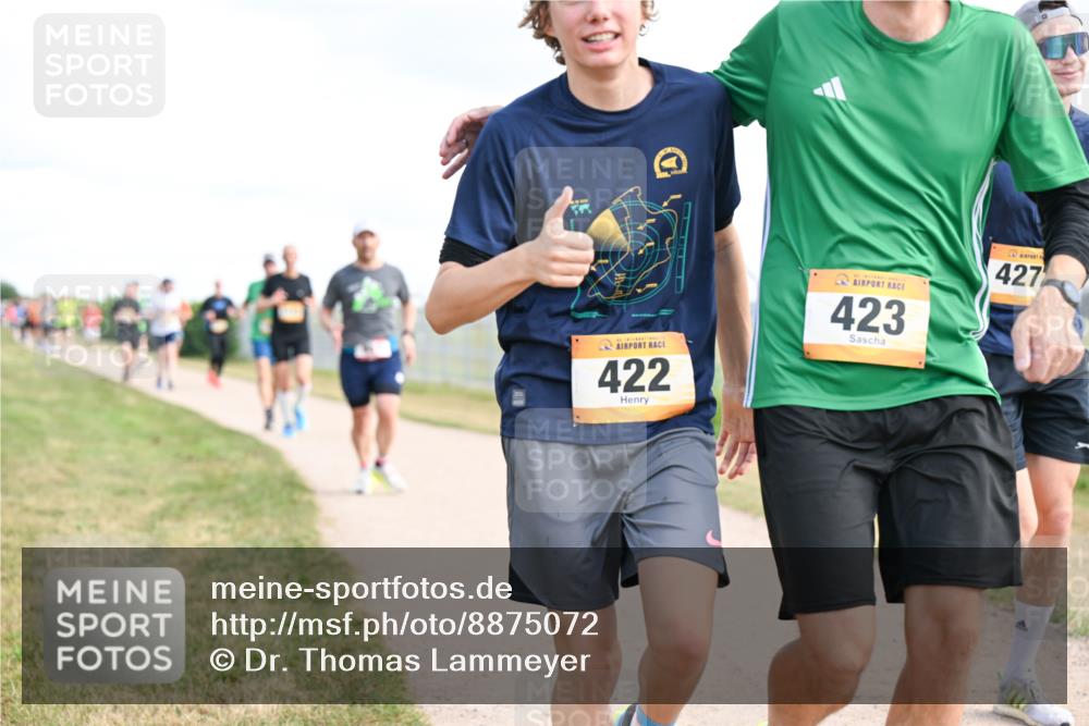 14.09.2025 - Airport Race Dr. Thomas Lammeyer http://msf.ph/oto/8875072 14.09.2025 12:19:48 Laufen 422, 423, 427 meine-sportfotos.de