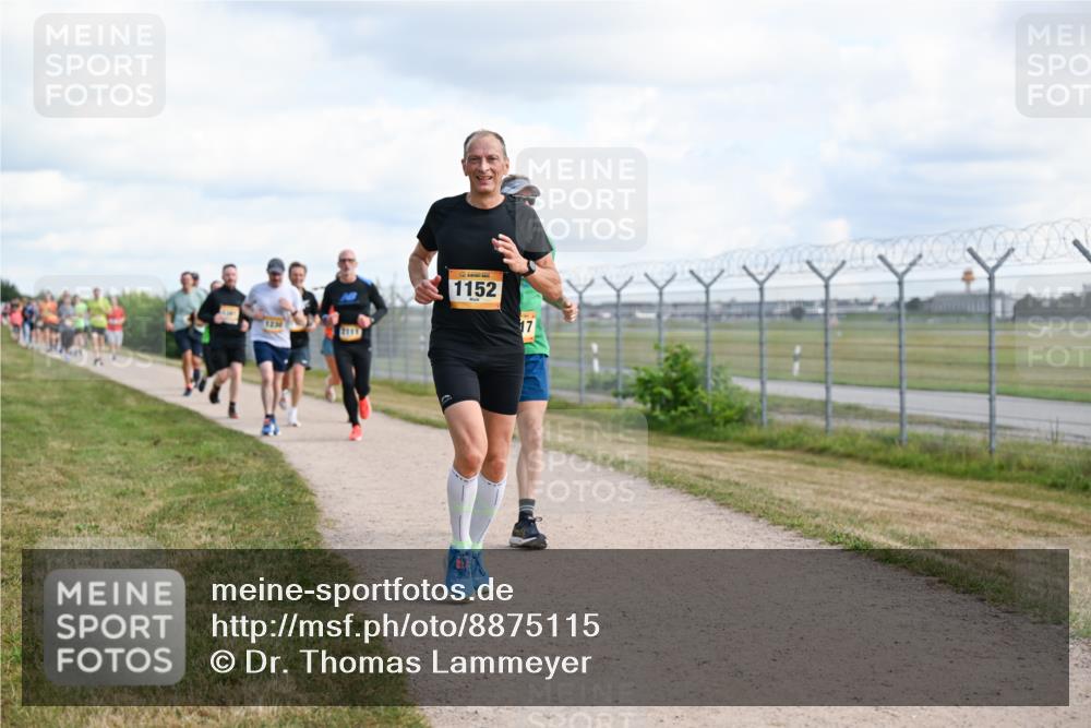 14.09.2025 - Airport Race Dr. Thomas Lammeyer http://msf.ph/oto/8875115 14.09.2025 12:19:52 Laufen 2111, 1152, 17 meine-sportfotos.de