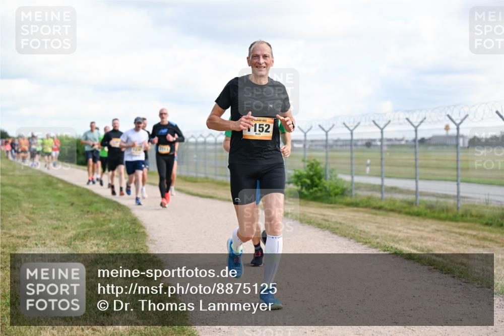 14.09.2025 - Airport Race Dr. Thomas Lammeyer http://msf.ph/oto/8875125 14.09.2025 12:19:53 Laufen 3231, 152 meine-sportfotos.de