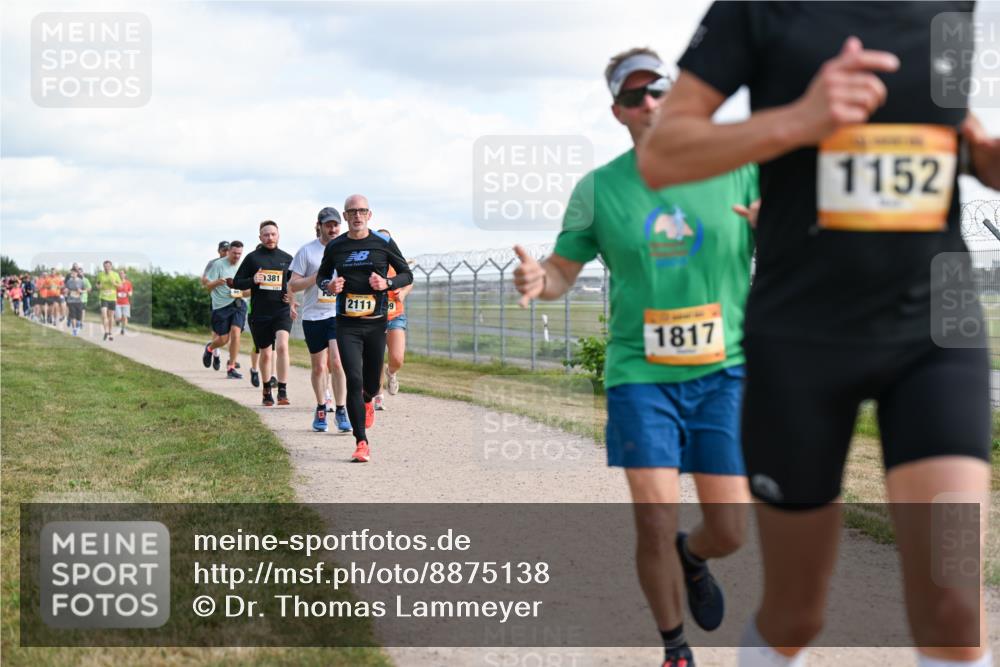 14.09.2025 - Airport Race Dr. Thomas Lammeyer http://msf.ph/oto/8875138 14.09.2025 12:19:54 Laufen 1381, 2111, 1817, 1152 meine-sportfotos.de
