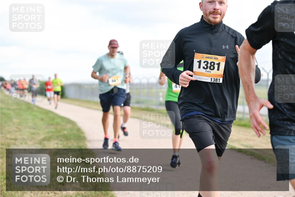 14.09.2025 - Airport Race Dr. Thomas Lammeyer http://msf.ph/oto/8875209 14.09.2025 12:19:59 Laufen 1381, 1381 meine-sportfotos.de