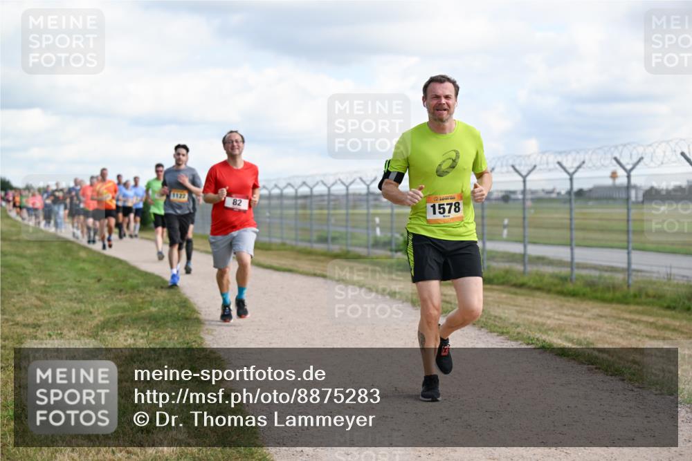 14.09.2025 - Airport Race Dr. Thomas Lammeyer http://msf.ph/oto/8875283 14.09.2025 12:20:06 Laufen 82, 1578 meine-sportfotos.de