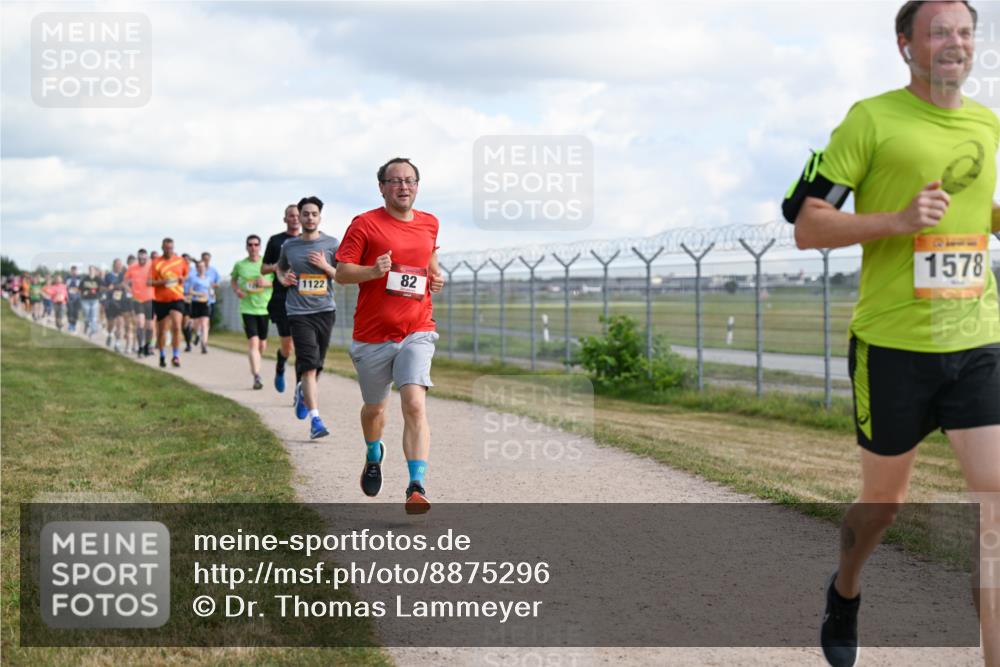14.09.2025 - Airport Race Dr. Thomas Lammeyer http://msf.ph/oto/8875296 14.09.2025 12:20:07 Laufen 1122, 82, 1578 meine-sportfotos.de