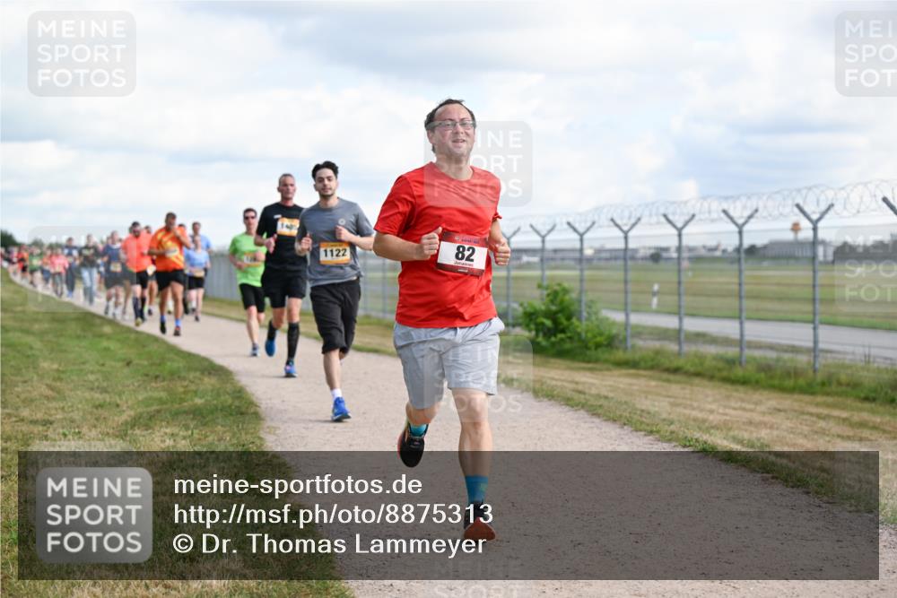 14.09.2025 - Airport Race Dr. Thomas Lammeyer http://msf.ph/oto/8875313 14.09.2025 12:20:08 Laufen 82, 1122 meine-sportfotos.de