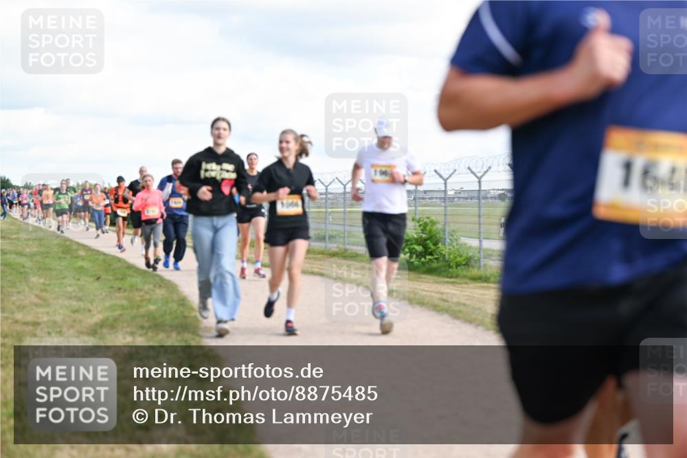 14.09.2025 - Airport Race Dr. Thomas Lammeyer http://msf.ph/oto/8875485 14.09.2025 12:20:19 Laufen 1066, 164 meine-sportfotos.de