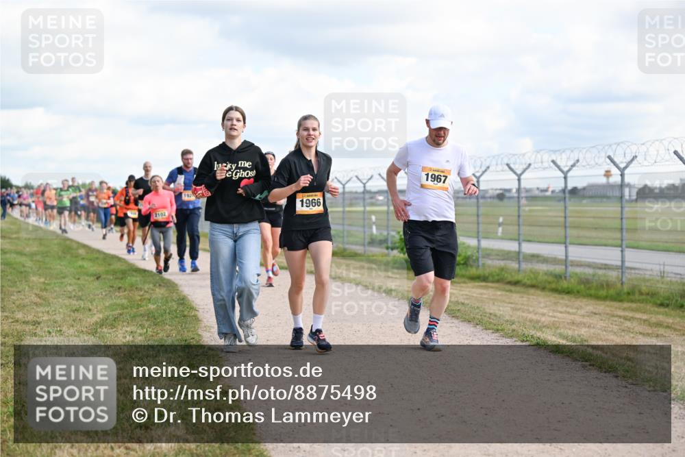 14.09.2025 - Airport Race Dr. Thomas Lammeyer http://msf.ph/oto/8875498 14.09.2025 12:20:20 Laufen 2102, 192, 1967, 1966 meine-sportfotos.de